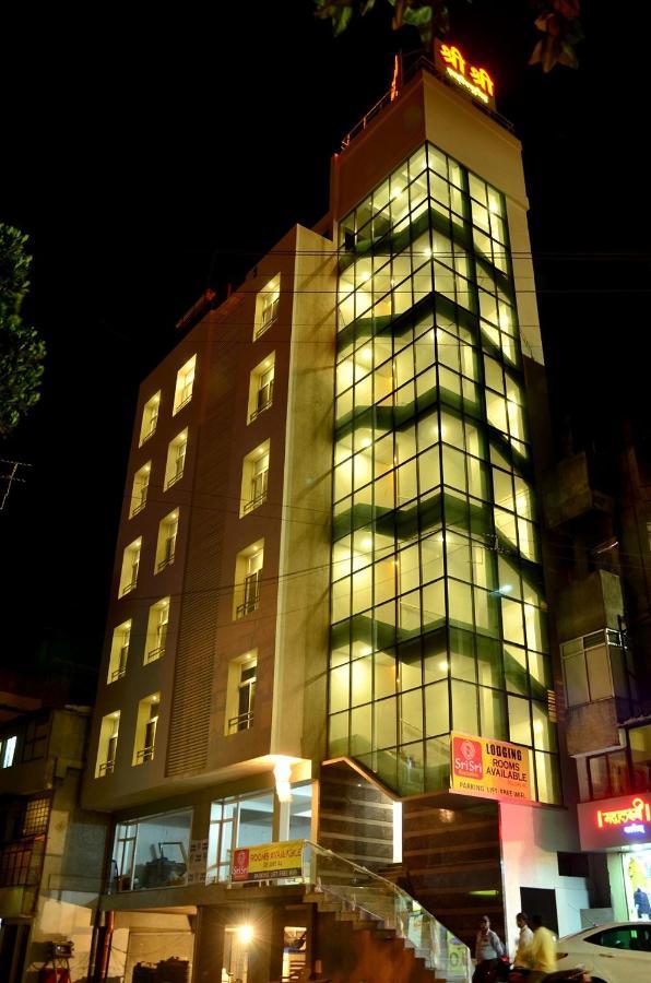Hotel Sri Sri Executive, Kolhapur Exterior photo